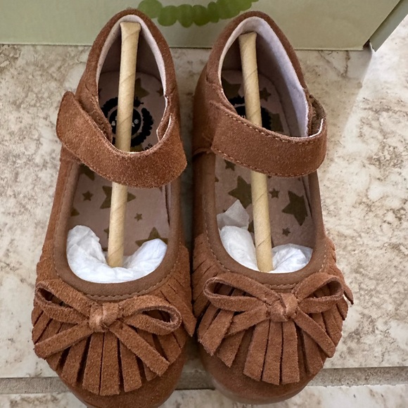 New With Tags Livie & Luca Suede Willow Shoes - Picture 2 of 5